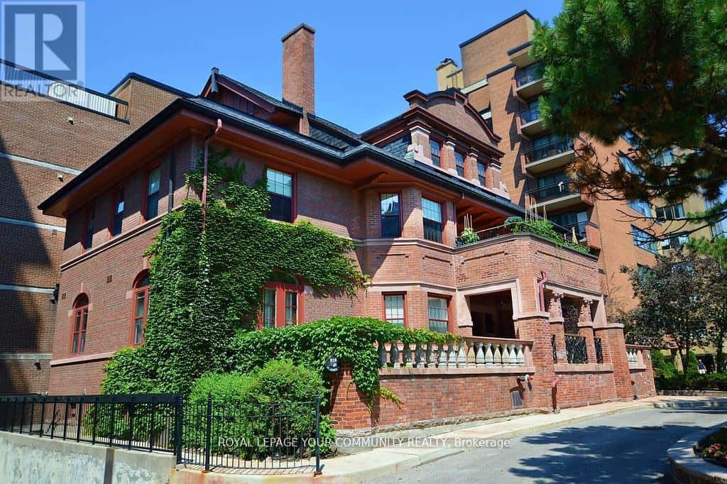 503 - 212 ST GEORGE STREET — Toronto (Annex), Ontario - Photo 5 of 47