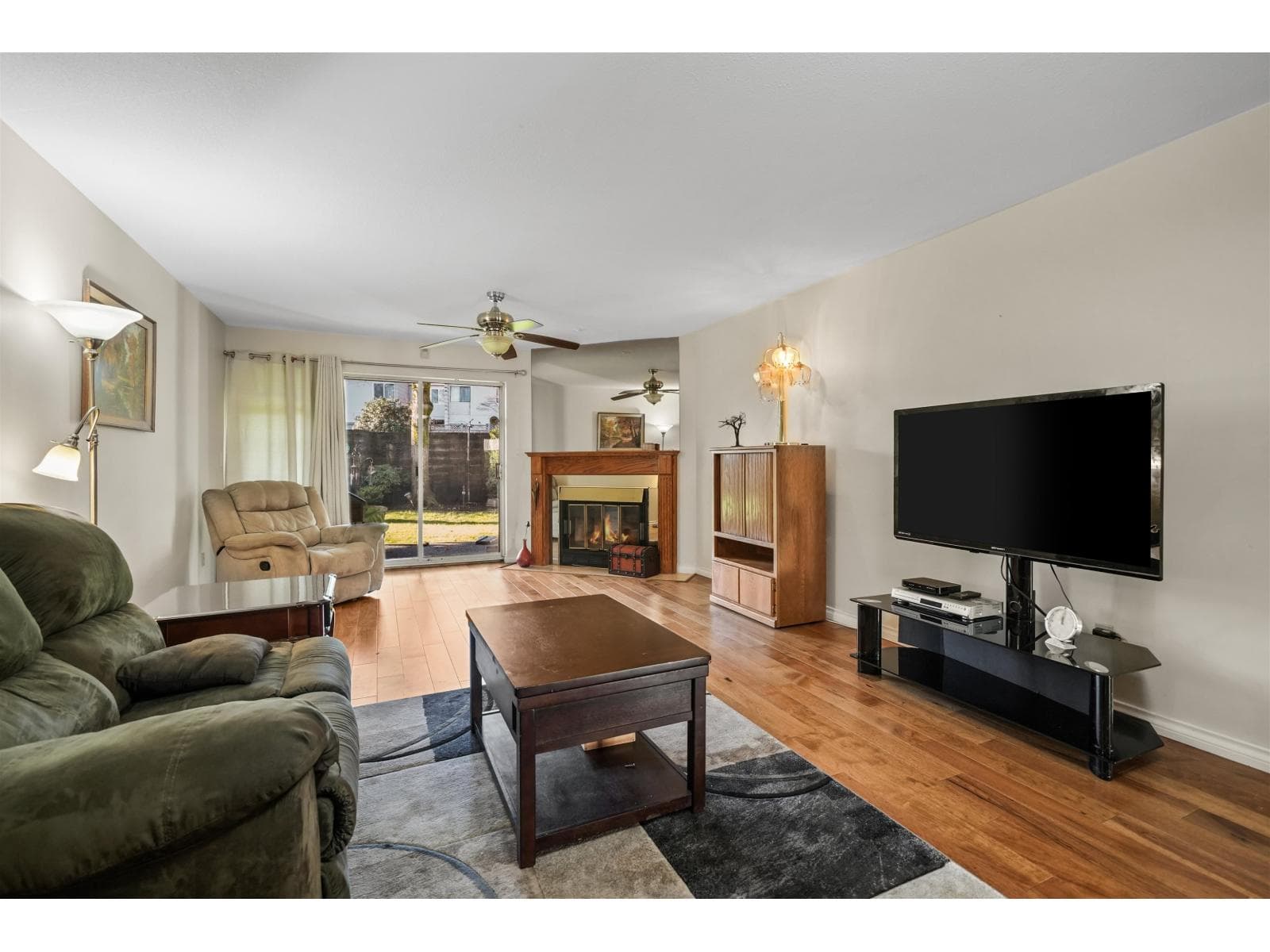 126 10584 153 STREET — Surrey, British Columbia - Main photo