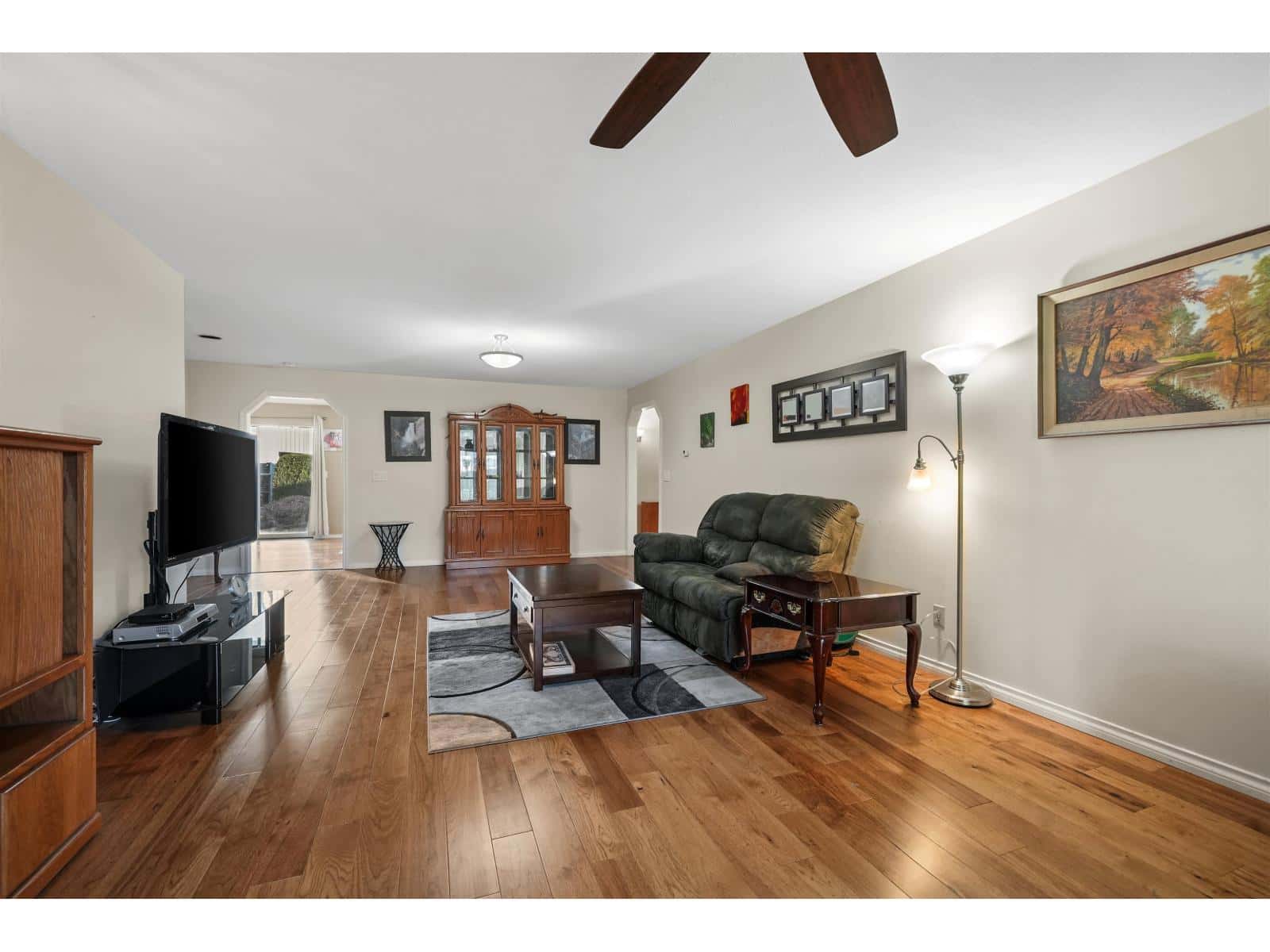 126 10584 153 STREET — Surrey, British Columbia - Photo 2 of 19