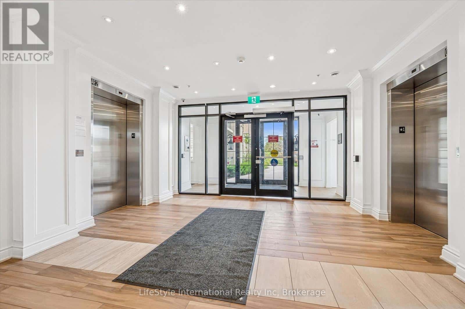 323 - 1077 GORDON STREET — Guelph (Kortright West), Ontario - Photo 4 of 26