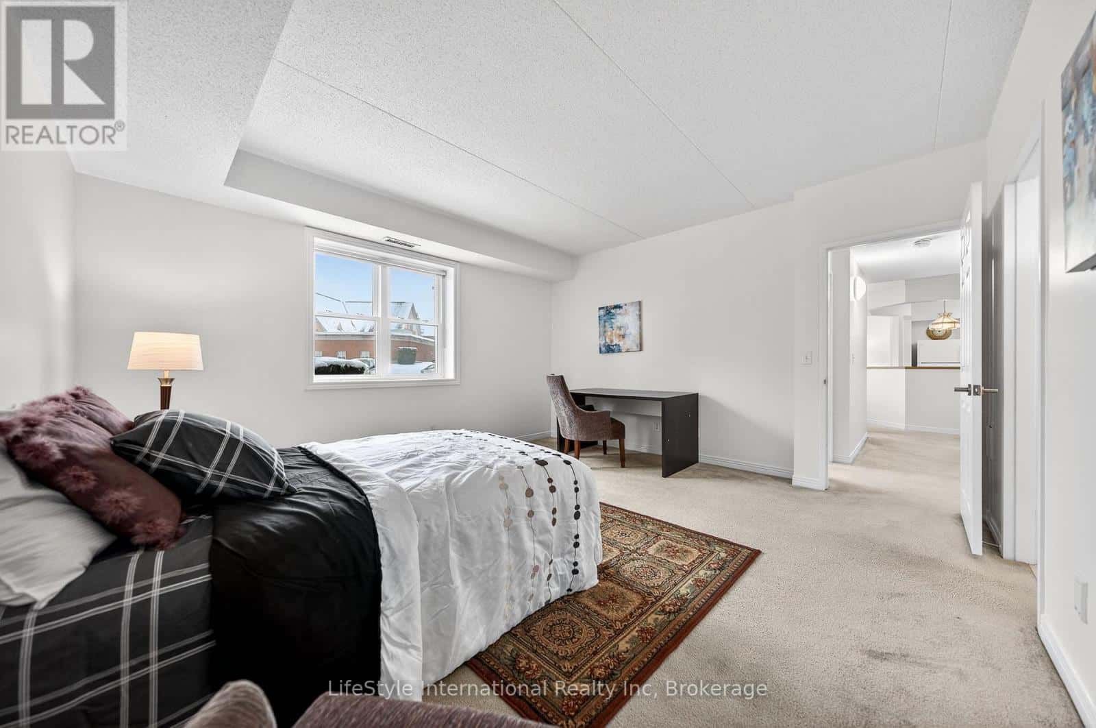 Guelph (Junction/Onward Willow) — Guelph (Junction/Onward Willow) - Photo 3 of 39