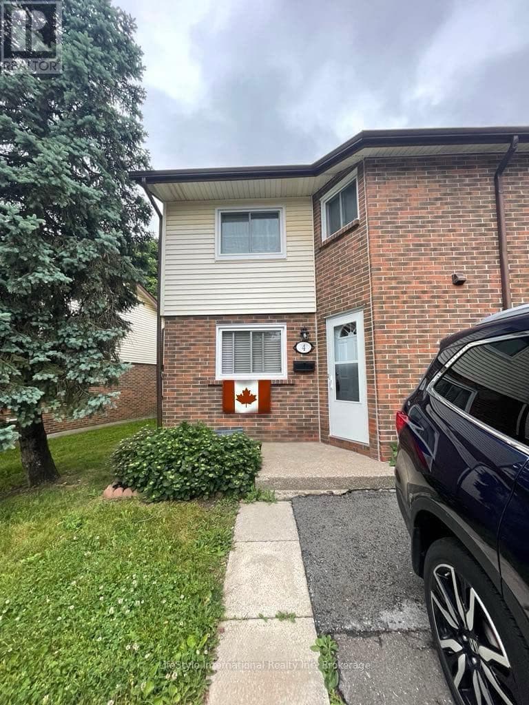 4 - 5982 DUNN STREET — Niagara Falls (Arad/Fallsview), Ontario - Main photo