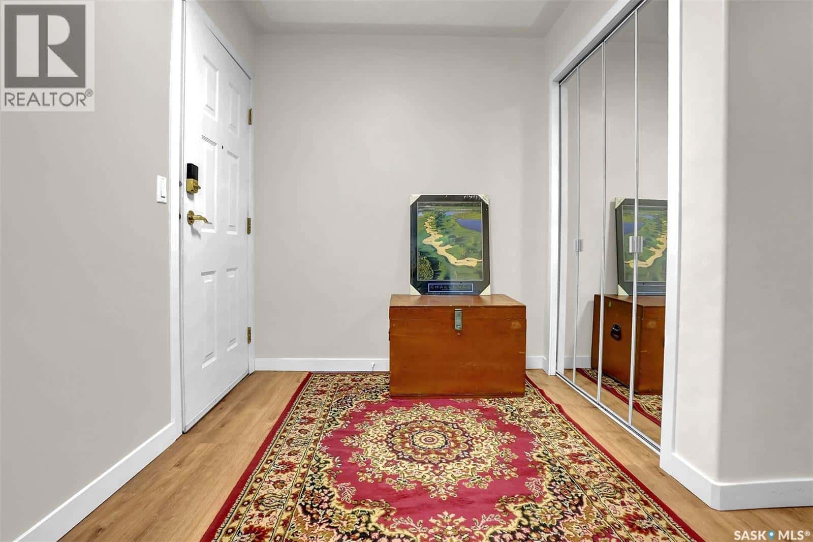 101 2217 Angus STREET — Regina, Saskatchewan - Photo 2 of 29