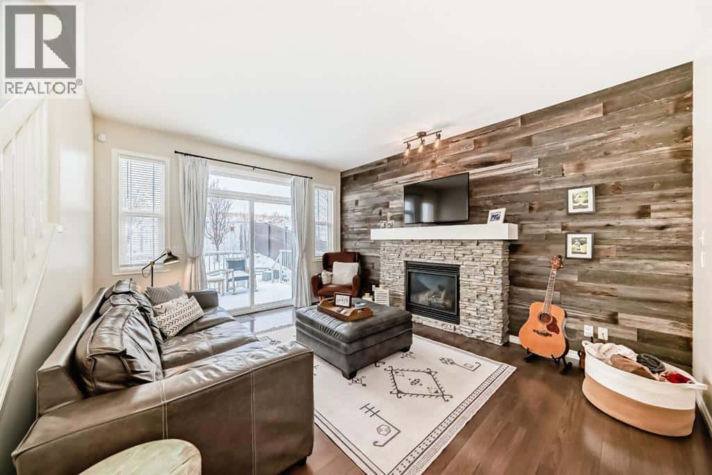 Cochrane — Cochrane - Photo 5 of 98