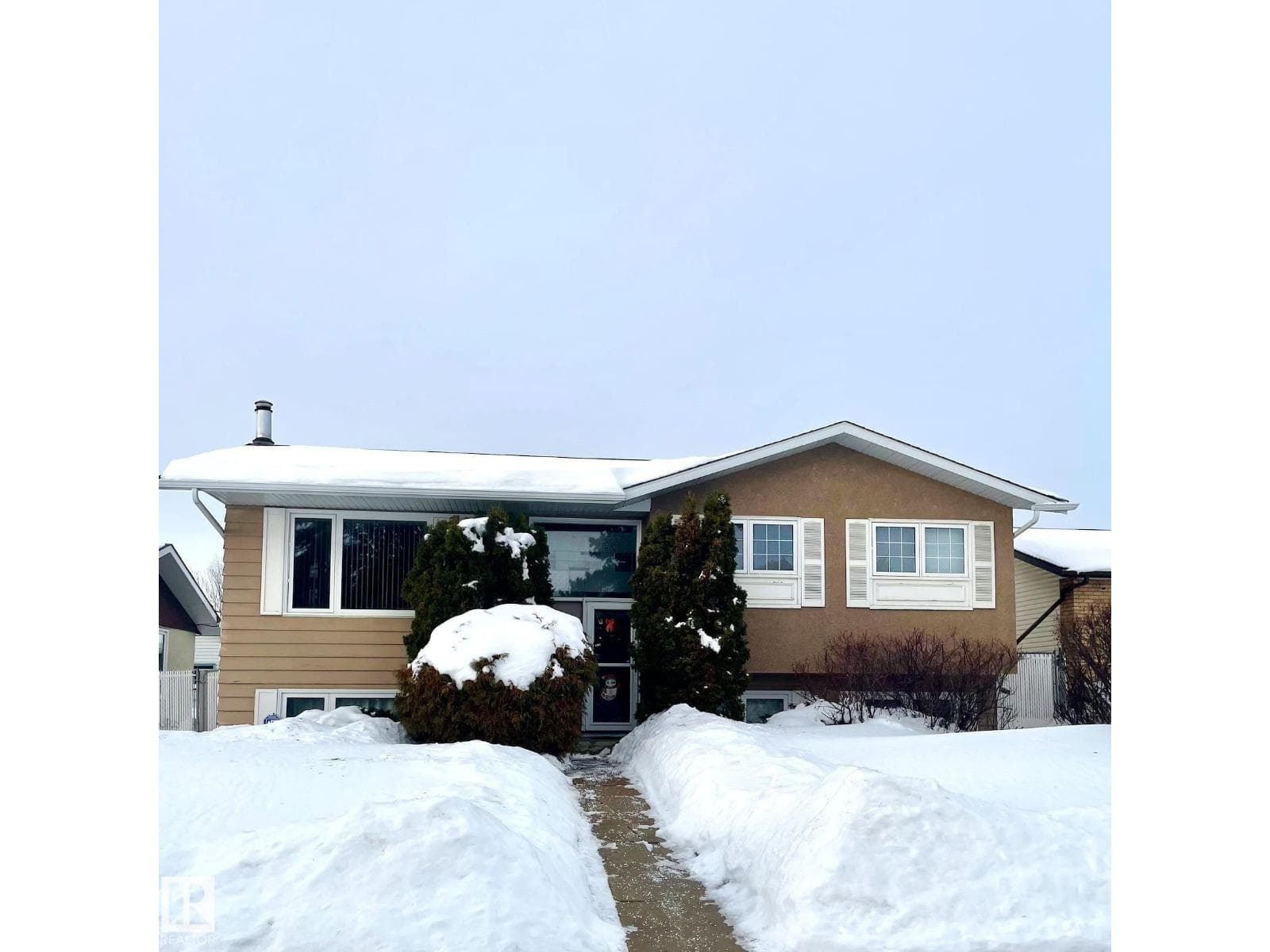 14936 81 ST NW NW — Edmonton, Alberta - Main photo
