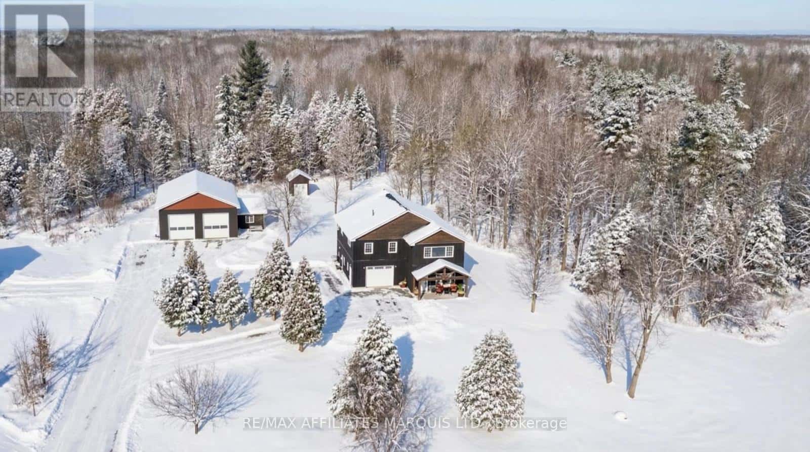 18879 COUNTY ROAD 22 — North Glengarry, Ontario - Photo 2 of 46