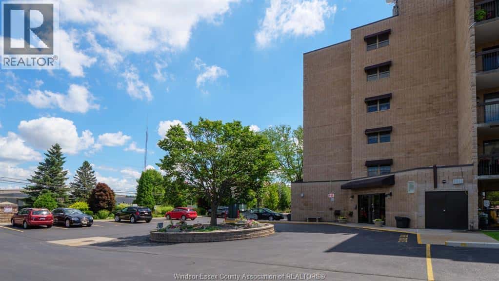 1905 Normandy STREET Unit# 104 — LaSalle, Ontario - Photo 3 of 24
