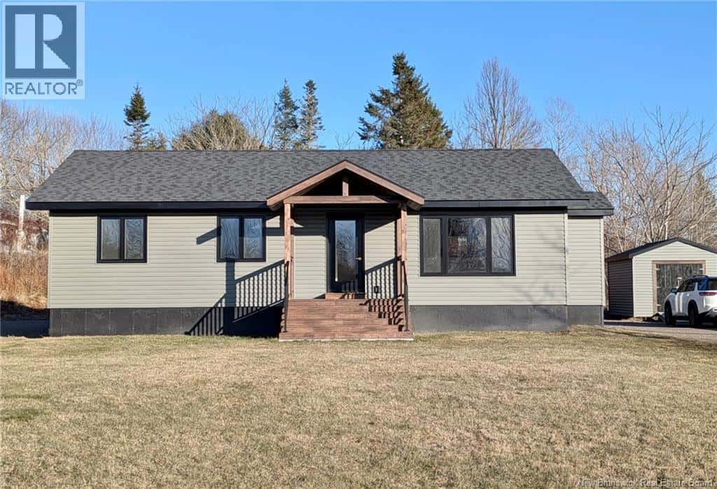 3 Hatt Crescent — St George, New Brunswick - Photo 3 of 31