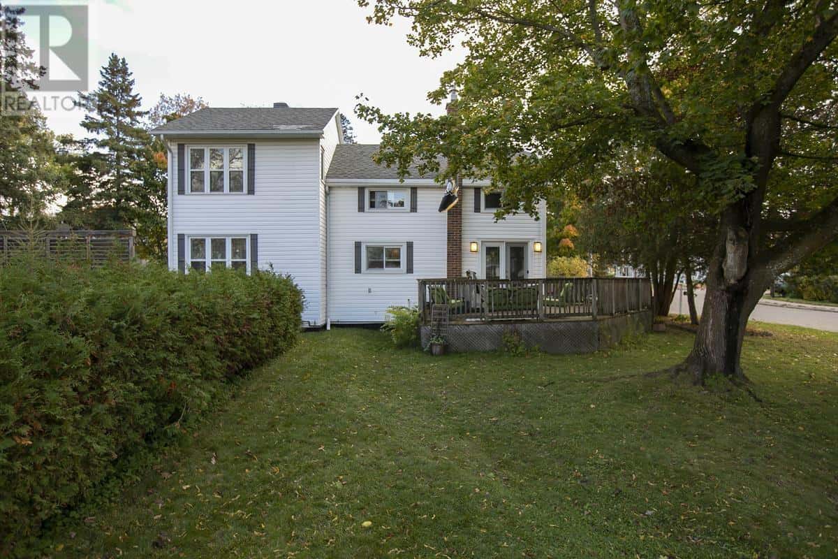 Sault Ste. Marie — Sault Ste. Marie - Photo 3 of 49