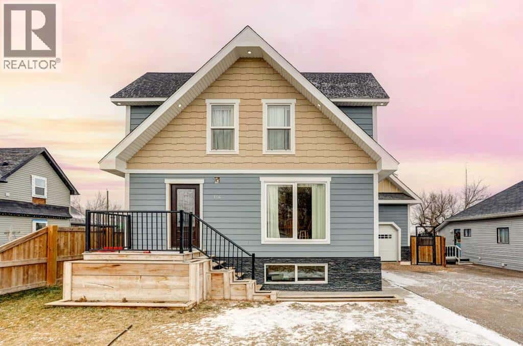 Bow Island — Bow Island - Photo 2 of 49