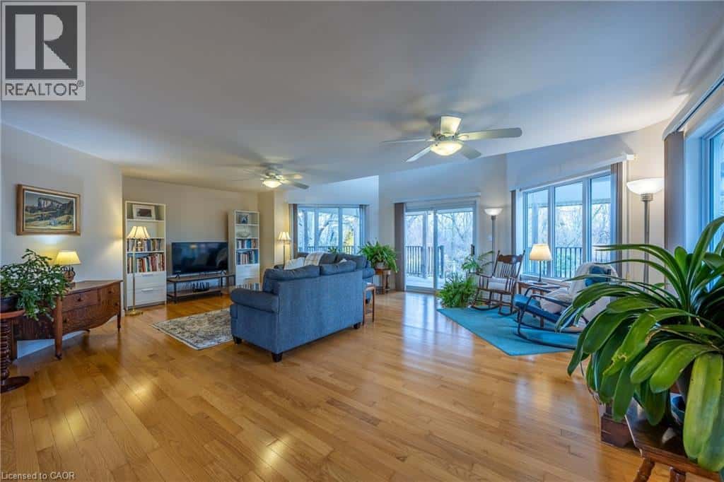 1028 #59 Highway — Port Rowan, Ontario - Photo 3 of 48