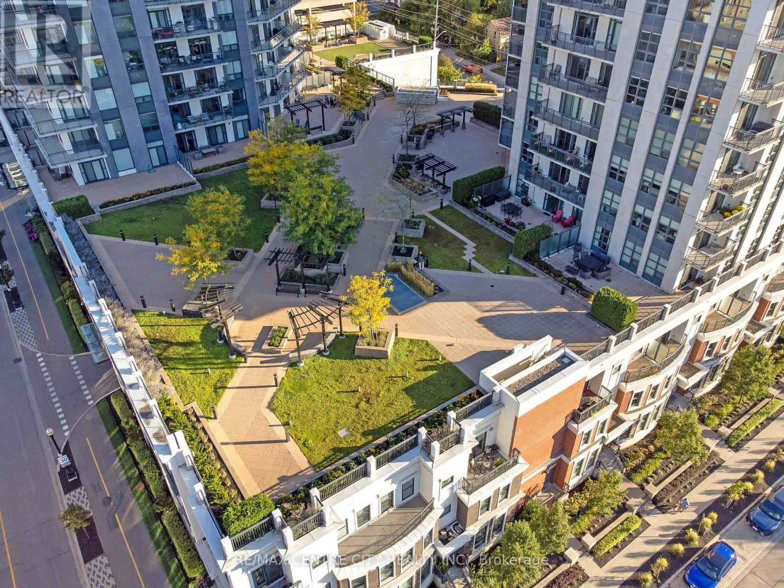 1009 - 144 PARK STREET — Waterloo, Ontario - Photo 3 of 43