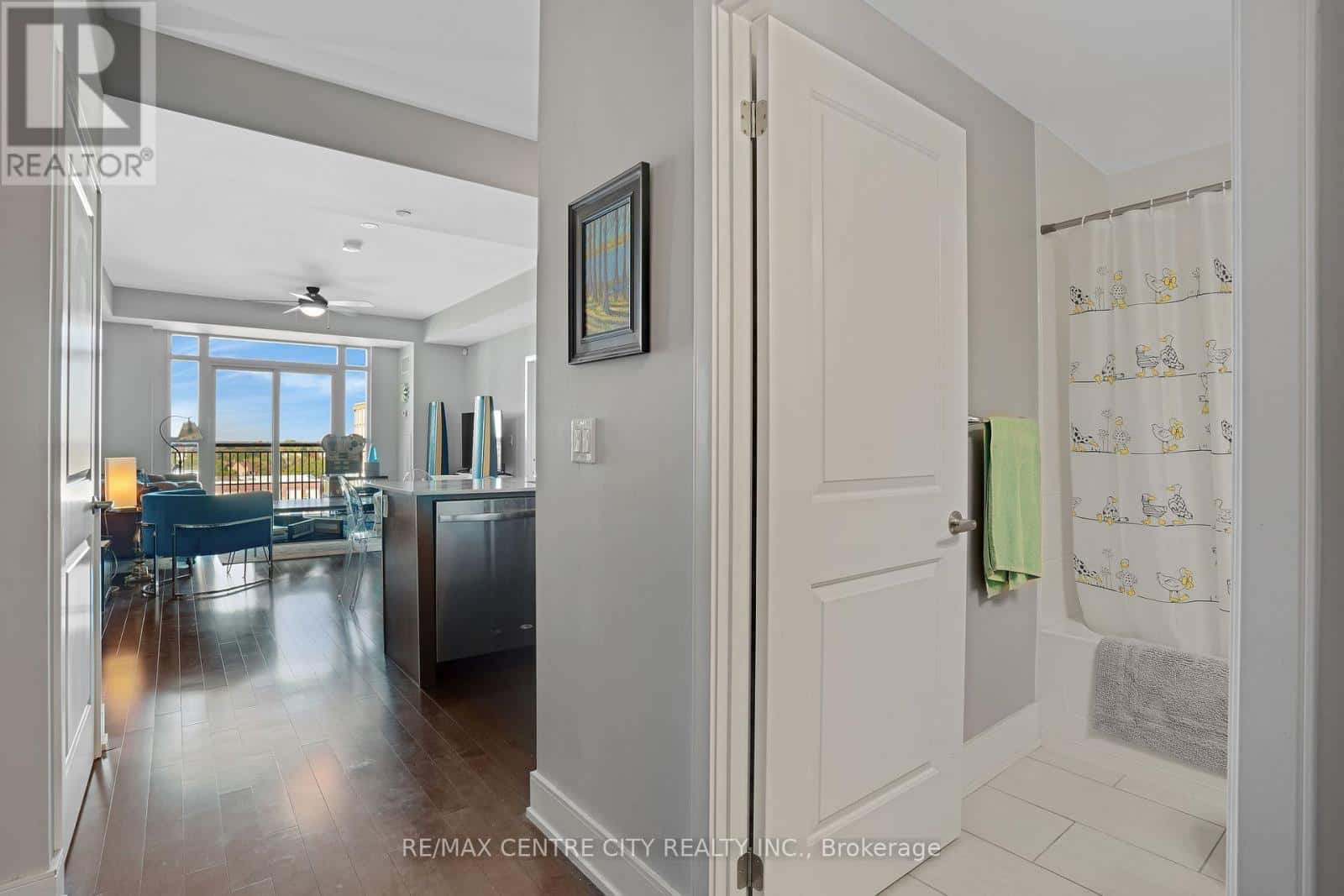 1009 - 144 PARK STREET — Waterloo, Ontario - Photo 4 of 43