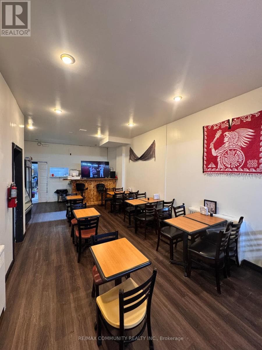 Toronto (Briar Hill-Belgravia) — Toronto (Briar Hill-Belgravia) - Main photo