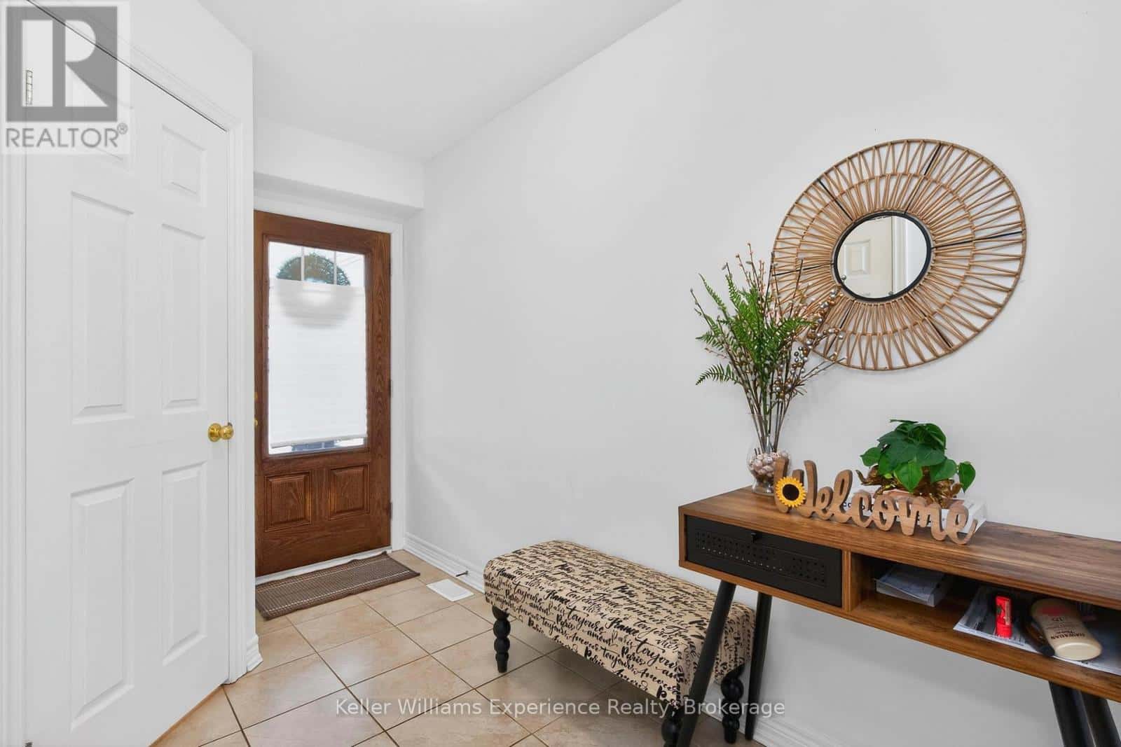 995 COOK DRIVE — Midland, Ontario - Photo 4 of 30