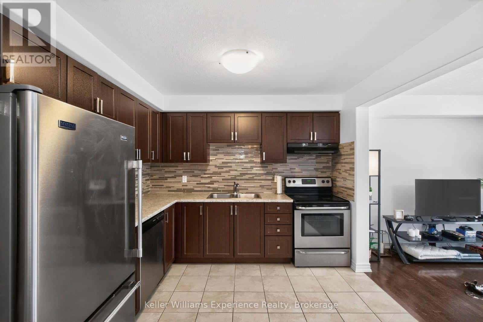 995 COOK DRIVE — Midland, Ontario - Photo 5 of 30