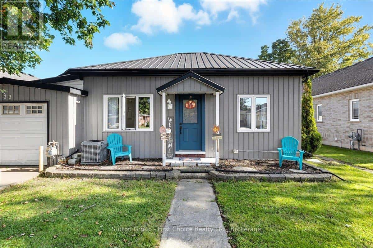 33 VICTORIA STREET — West Perth (Mitchell), Ontario - Photo 3 of 35