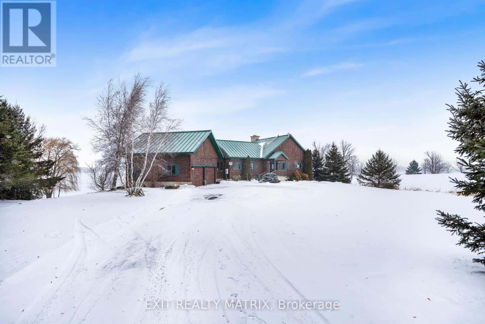 353 CHEMIN DU DOMAINE ROAD — Alfred and Plantagenet, Ontario - Photo 2 of 39