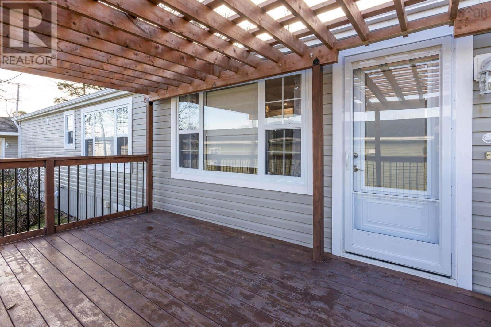 406 Glen Rise Drive — Beaver Bank, Nova Scotia - Photo 3 of 41