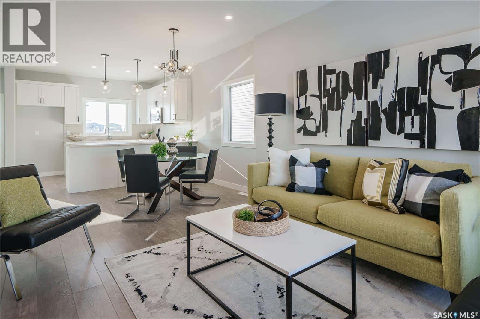 3159 Bowen STREET — Regina, Saskatchewan - Photo 3 of 34