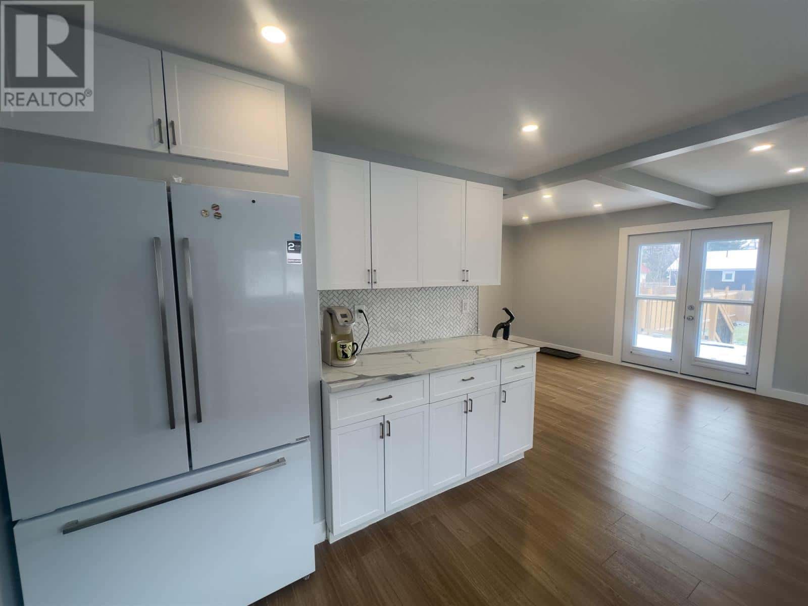 129 JOHN ST — GERALDTON, Ontario - Photo 4 of 24