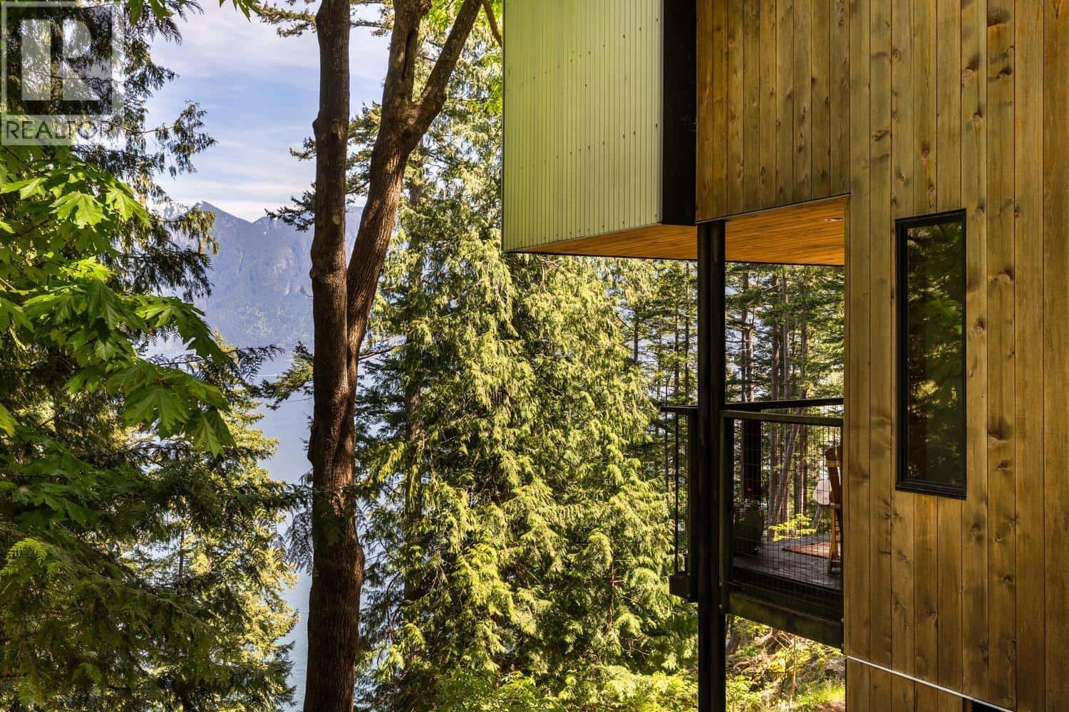 1283 PARK ROAD — Bowen Island, British Columbia - Photo 5 of 40