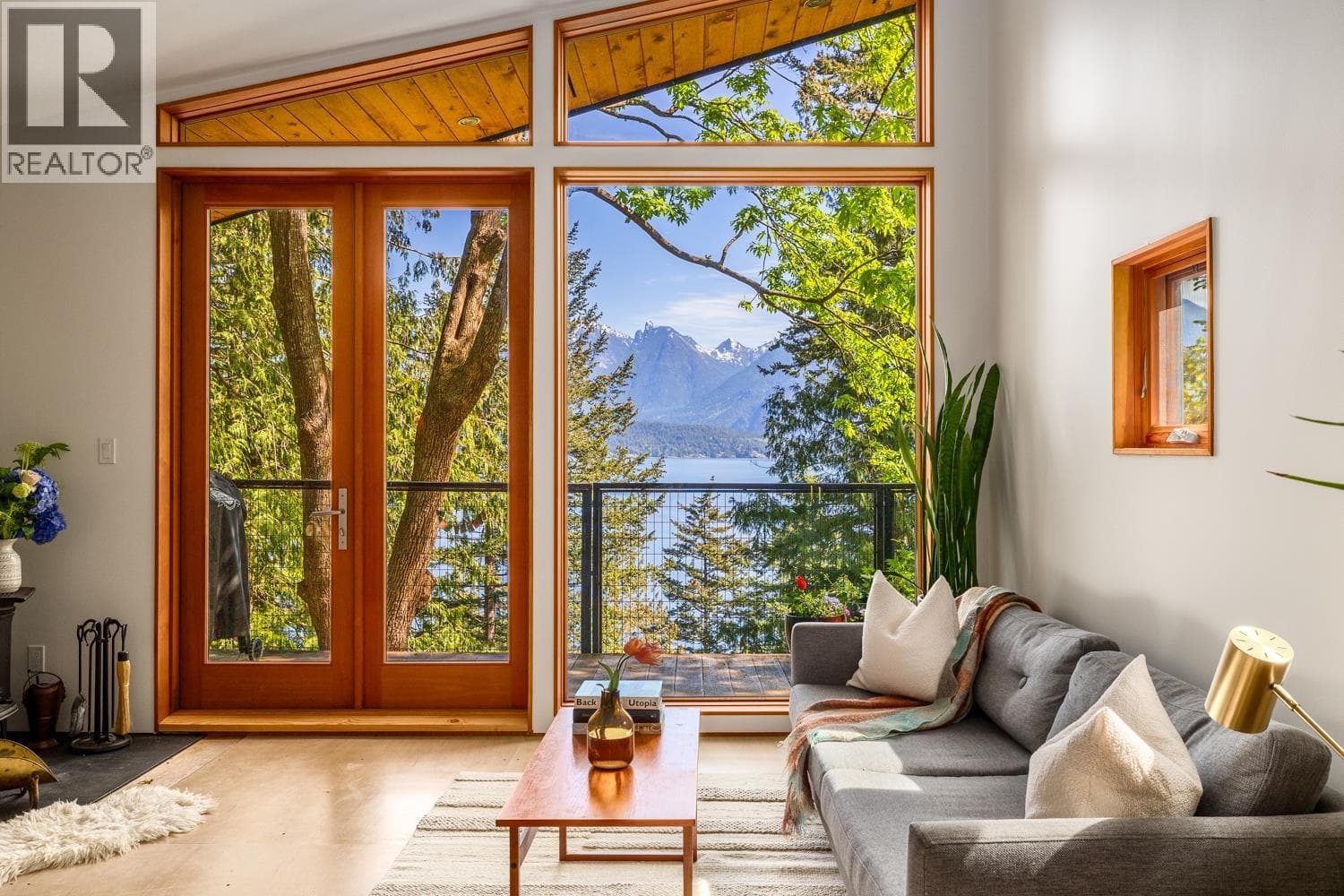 1283 PARK ROAD — Bowen Island, British Columbia - Main photo