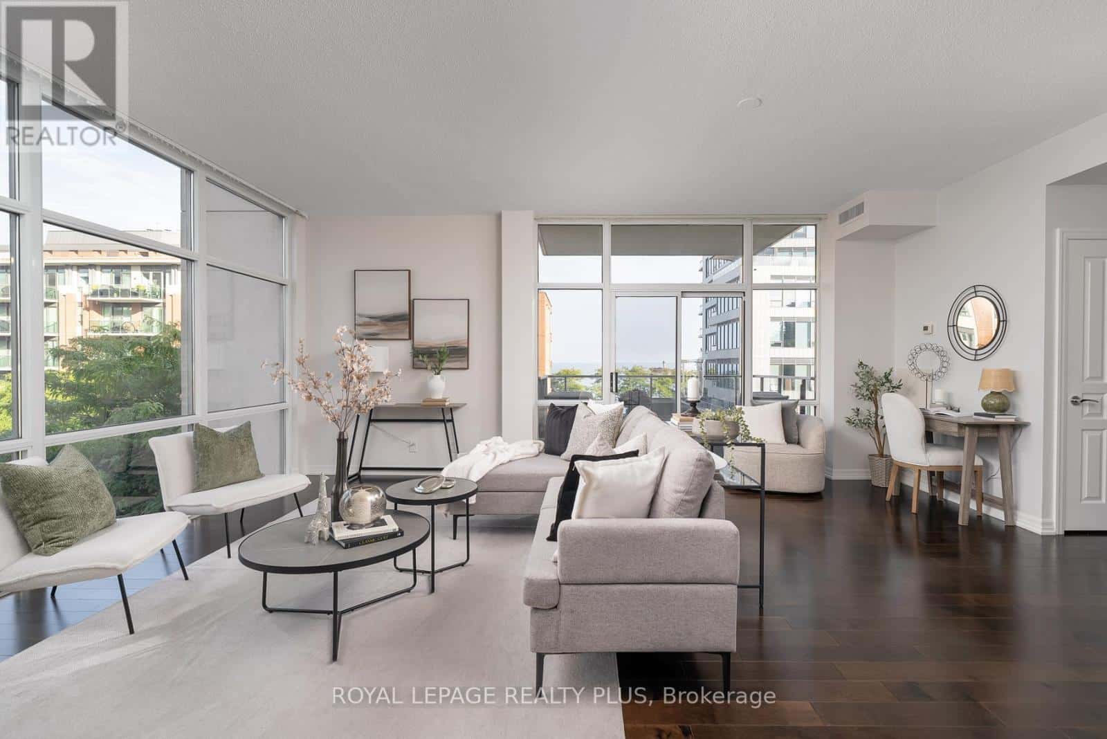 410 - 70 PORT STREET E — Mississauga (Port Credit), Ontario - Photo 5 of 49