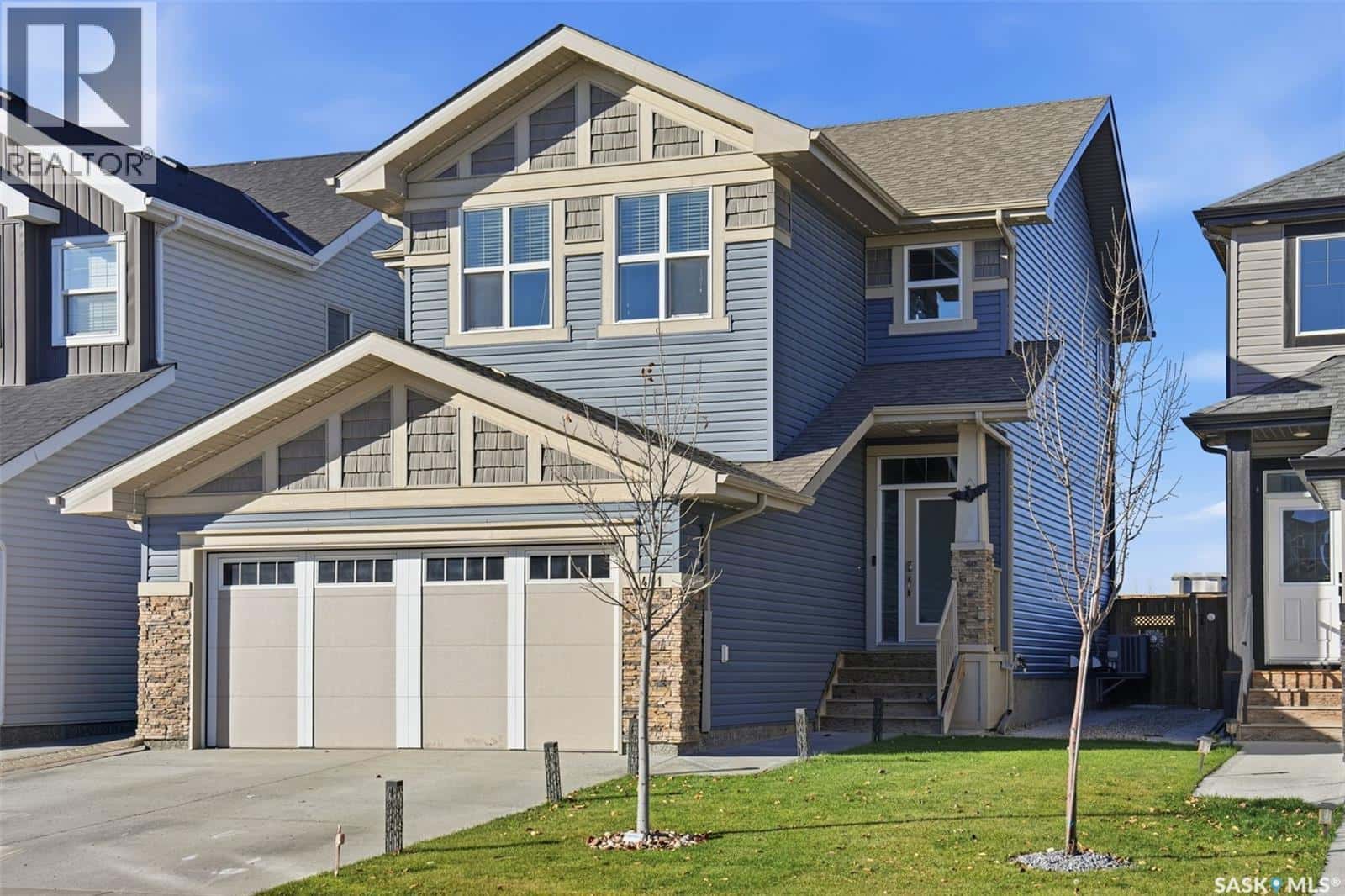 451 McFaull CRESCENT — Saskatoon, Saskatchewan - Photo 2 of 44