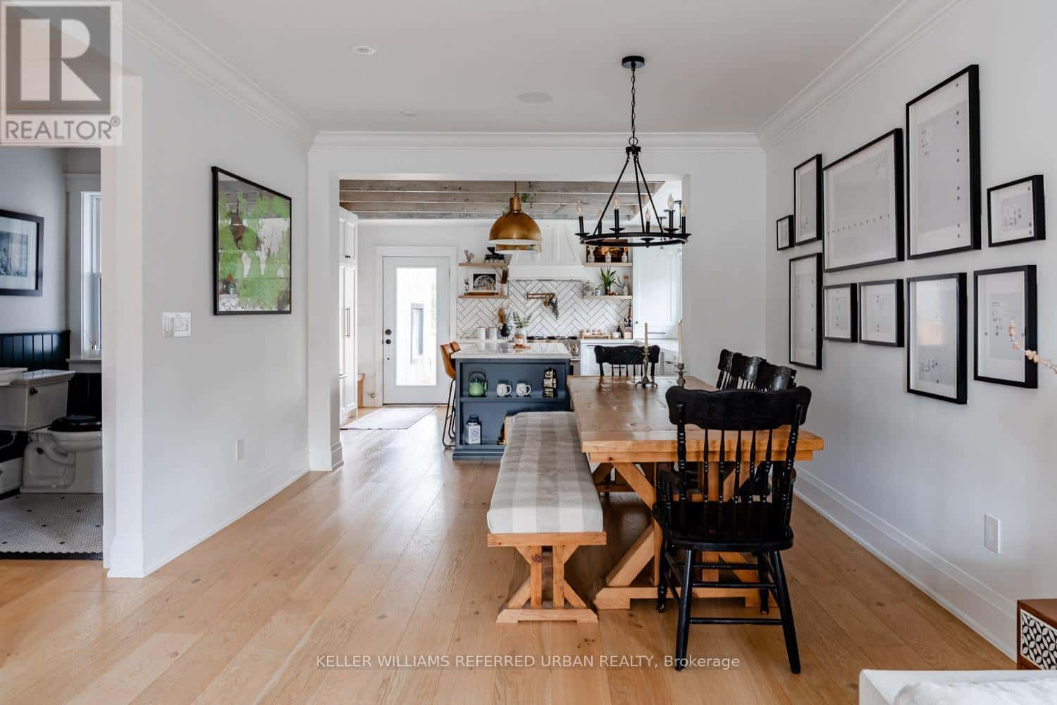 93 CONCESSION STREET — Newmarket (Central Newmarket), Ontario - Photo 5 of 37