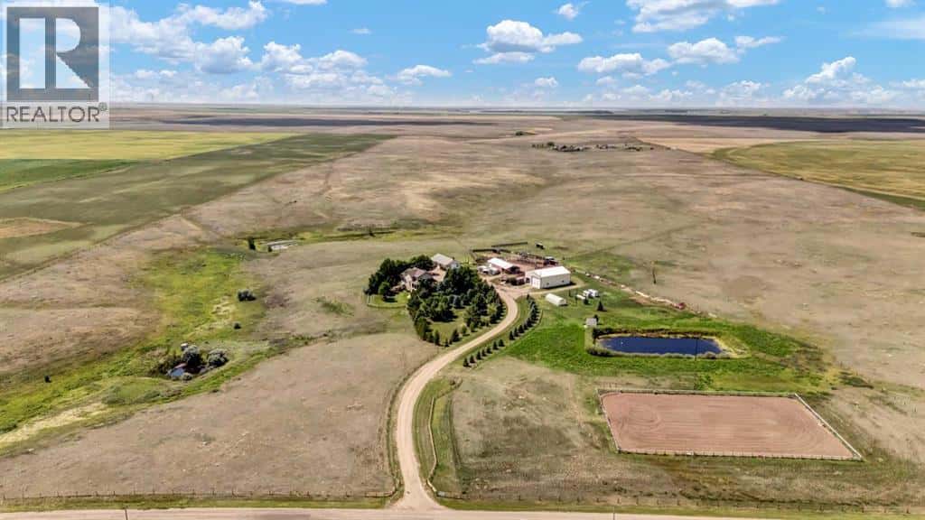 12026 Range Road 74 — Rural Cypress County, Alberta - Photo 2 of 50