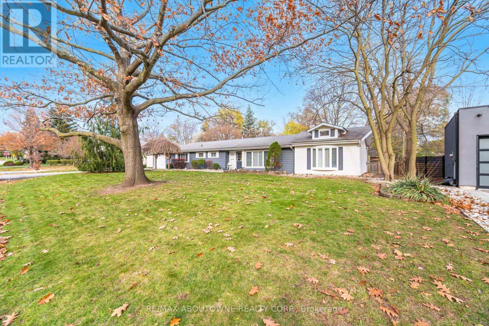 70 GERMORDA DRIVE — Oakville (CP College Park), Ontario - Photo 4 of 50