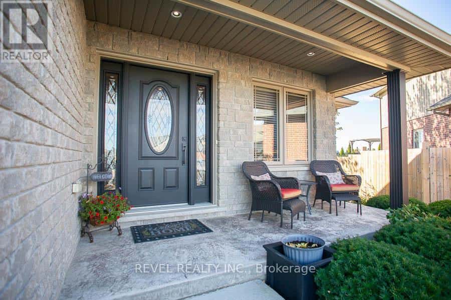 9 DAVEY COURT — Haldimand, Ontario - Photo 3 of 44