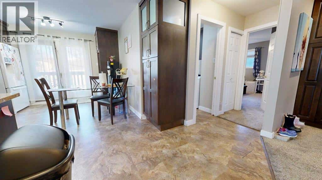 Lethbridge — Lethbridge - Photo 4 of 47