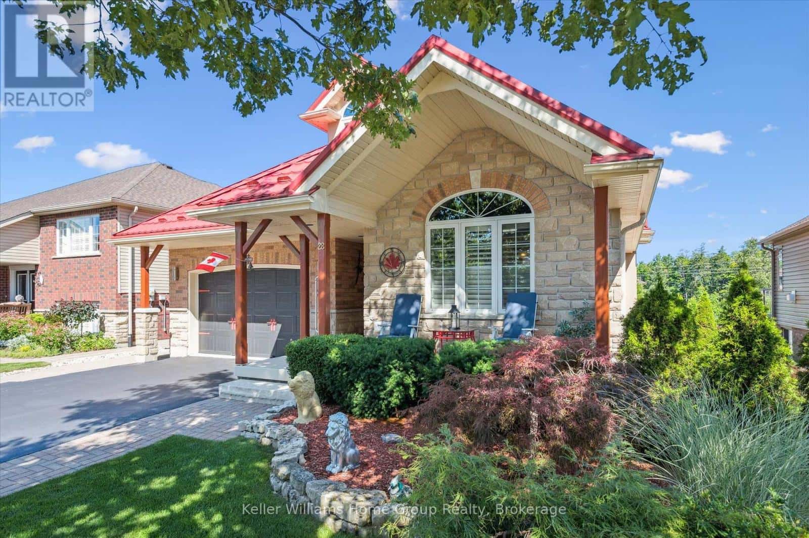 28 HARCOURT PLACE — Centre Wellington (Fergus), Ontario - Photo 4 of 44