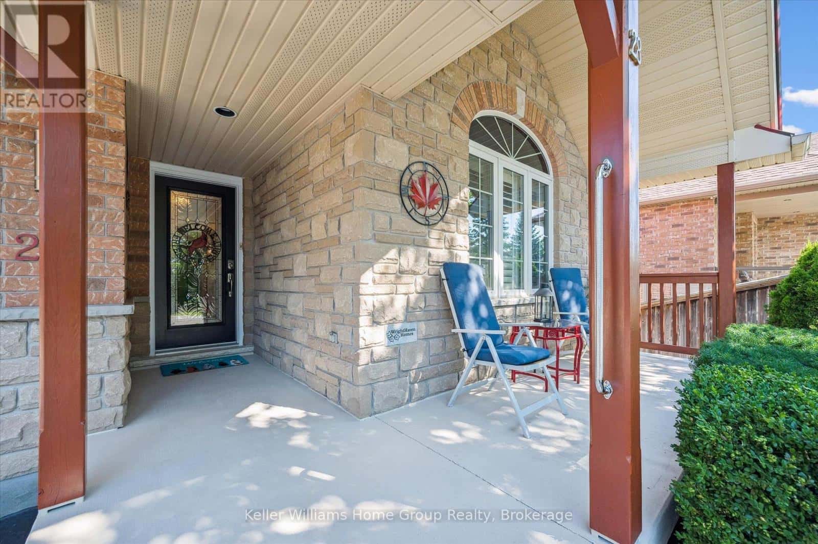 28 HARCOURT PLACE — Centre Wellington (Fergus), Ontario - Photo 5 of 44