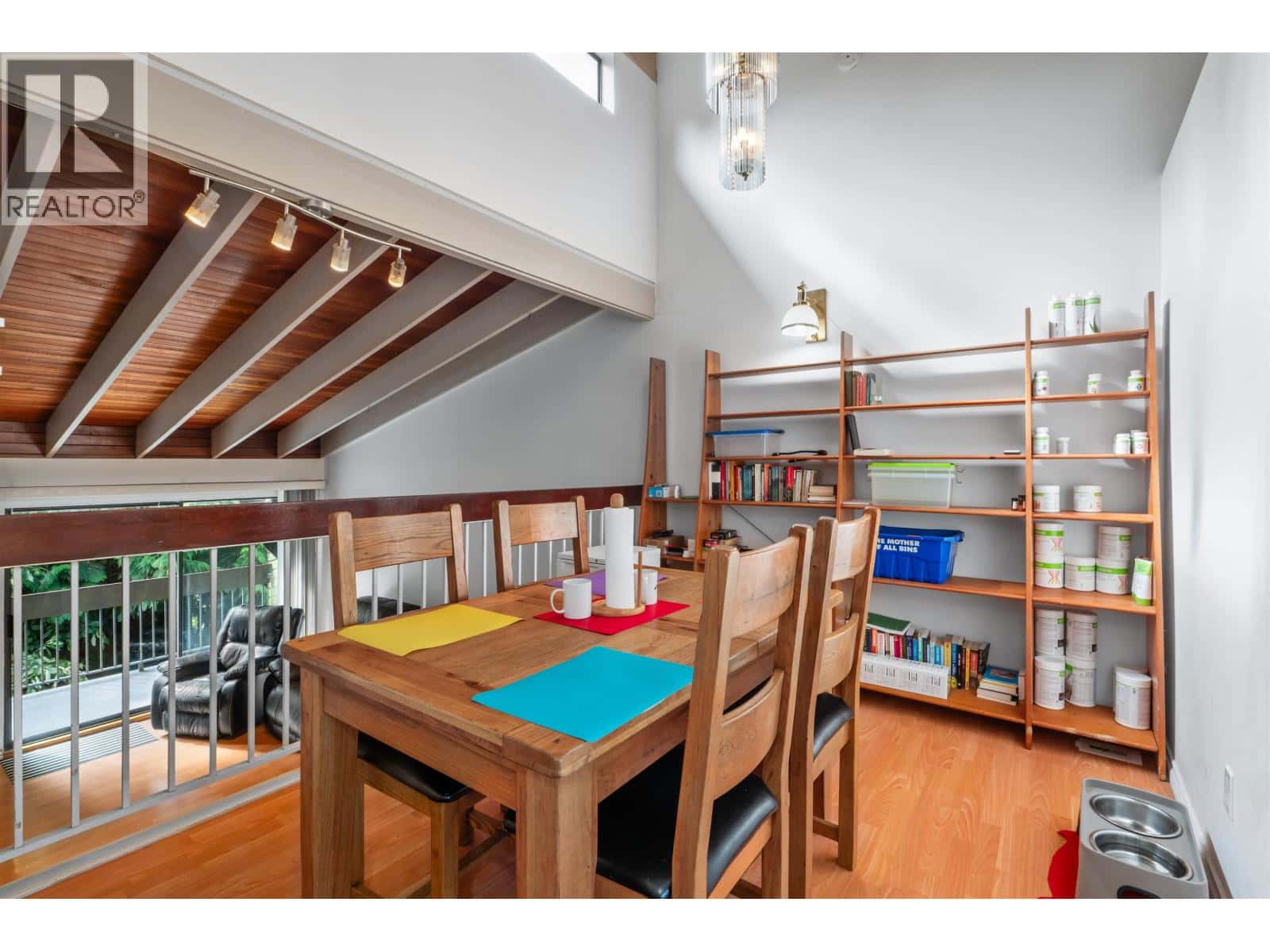 2690 KINGSFORD AVENUE — Burnaby, British Columbia - Photo 3 of 22