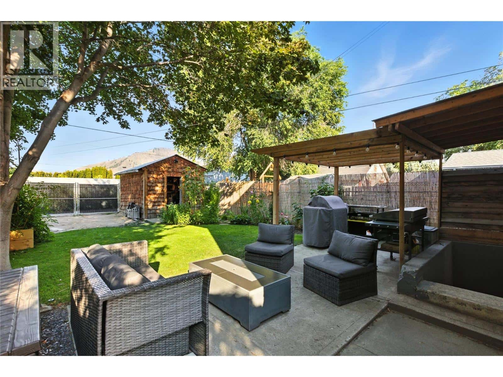 318 LINDEN Avenue — Kamloops, British Columbia - Photo 3 of 35