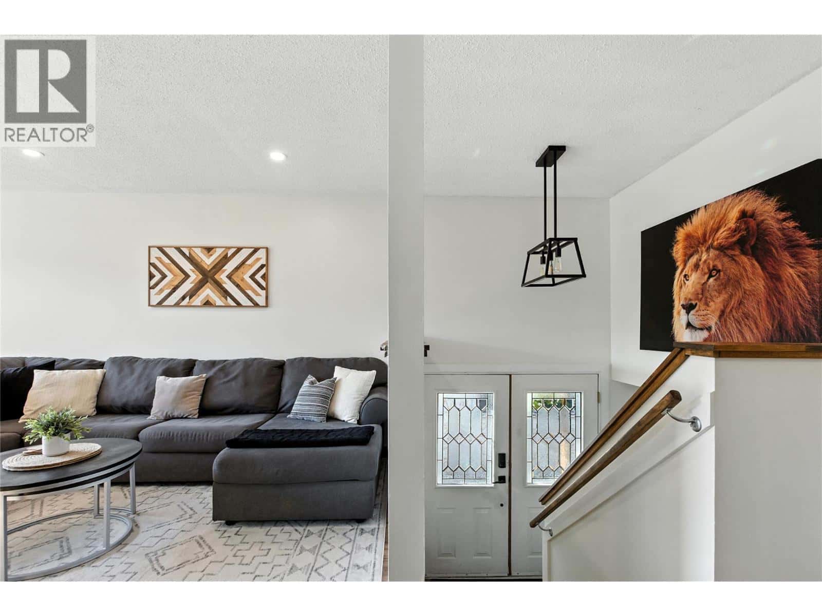 318 LINDEN Avenue — Kamloops, British Columbia - Photo 4 of 35