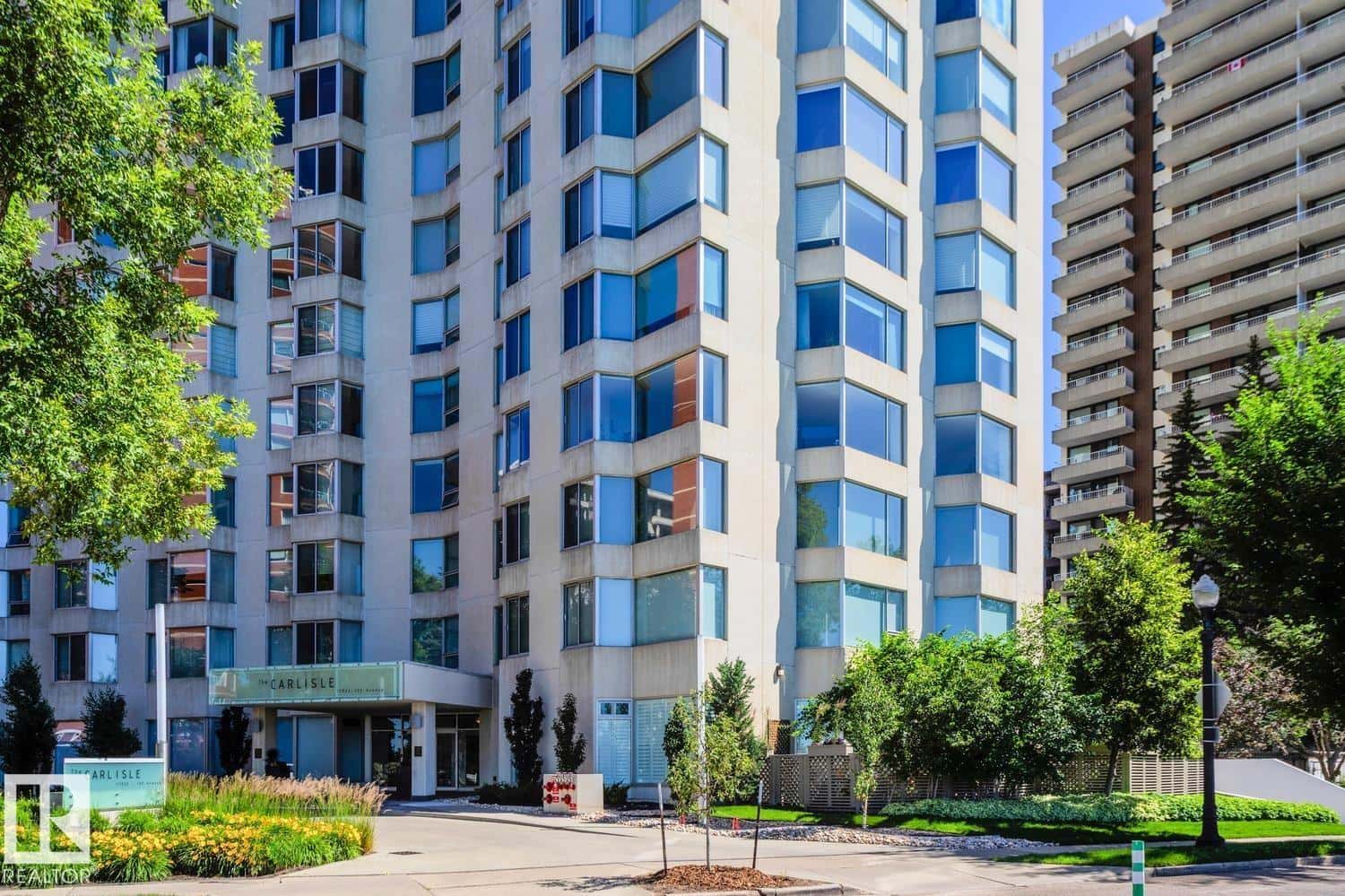 #102 11826 100 AV NW — Edmonton, Alberta - Photo 3 of 61