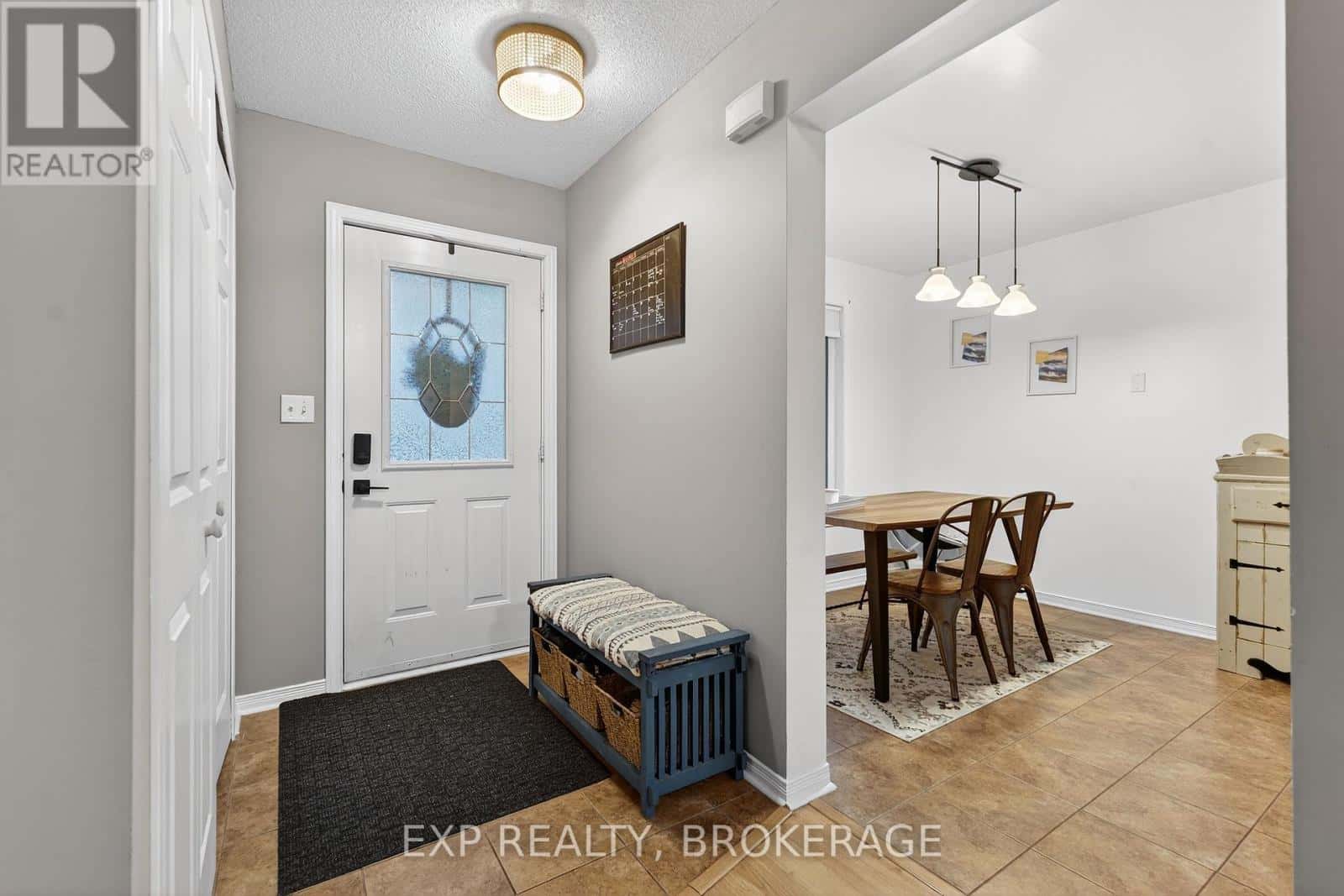 14 CLIFFORD STREET — Loyalist (Amherstview), Ontario - Photo 2 of 38