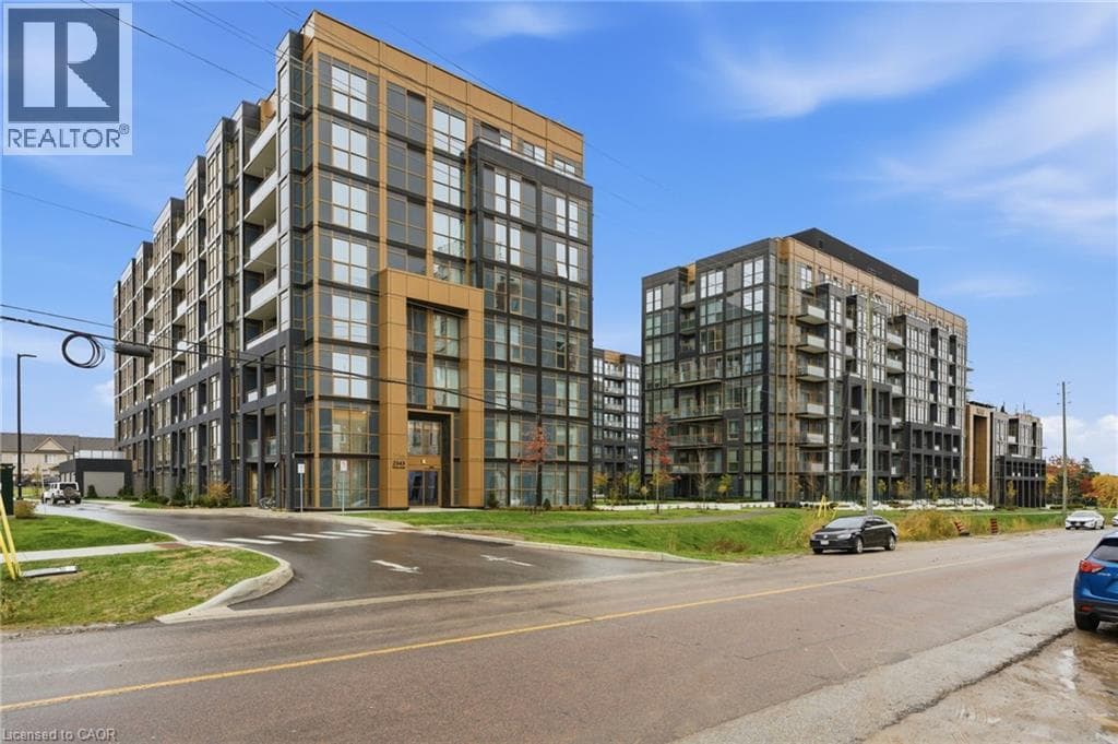 2343 KHALSA Gate Unit# 840 — Oakville, Ontario - Main photo