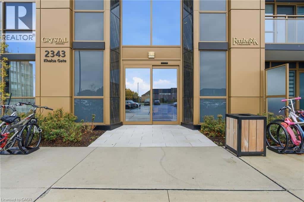 2343 KHALSA Gate Unit# 840 — Oakville, Ontario - Photo 3 of 42