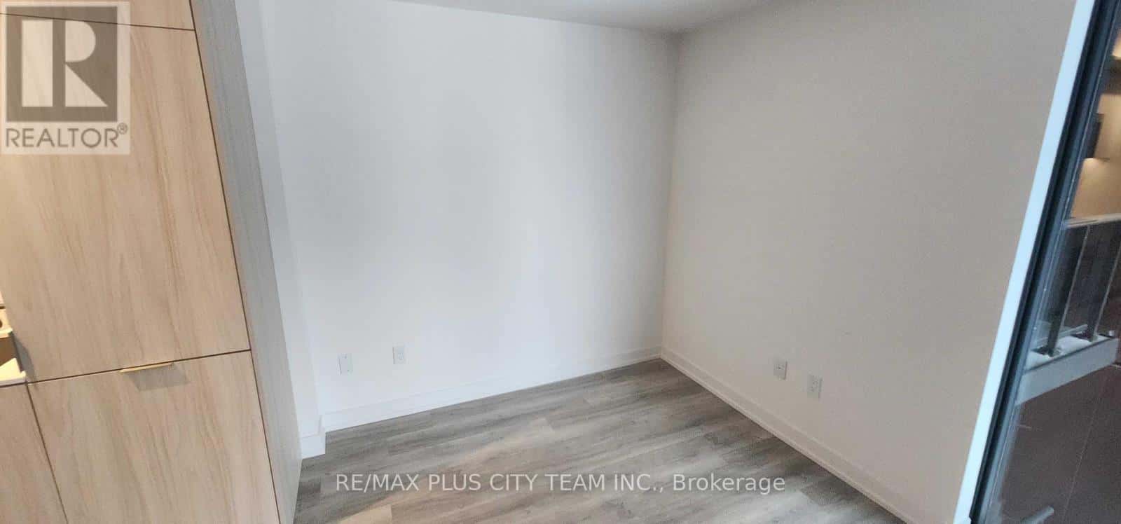 Toronto (Moss Park) — Toronto (Moss Park) - Photo 3 of 17