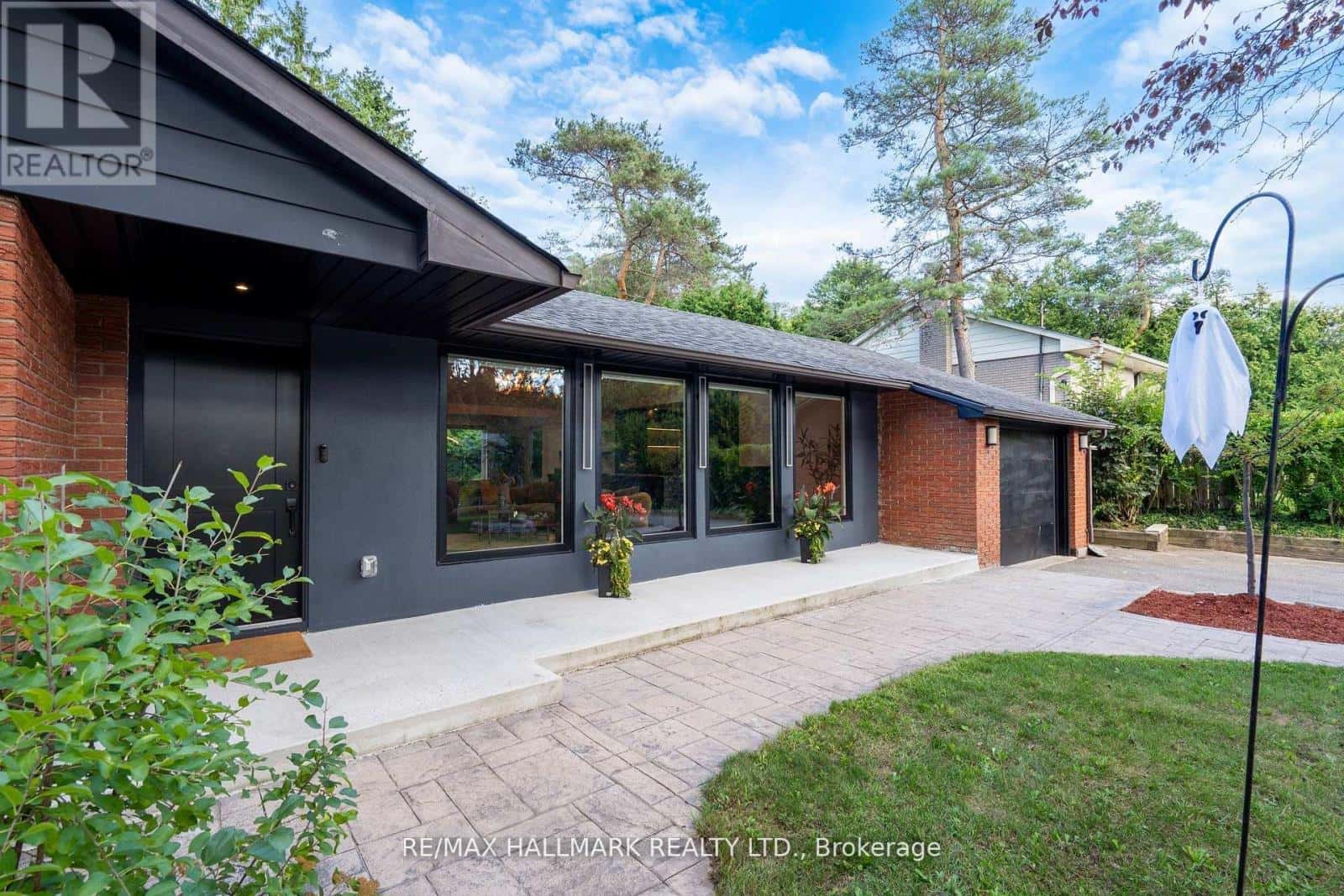 16831 MCCOWAN ROAD — Whitchurch-Stouffville, Ontario - Photo 4 of 50