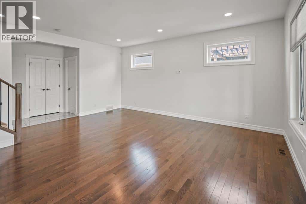 2612 62 Street — Camrose, Alberta - Photo 5 of 17