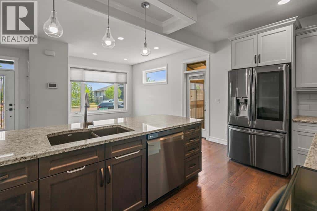 2612 62 Street — Camrose, Alberta - Photo 3 of 17