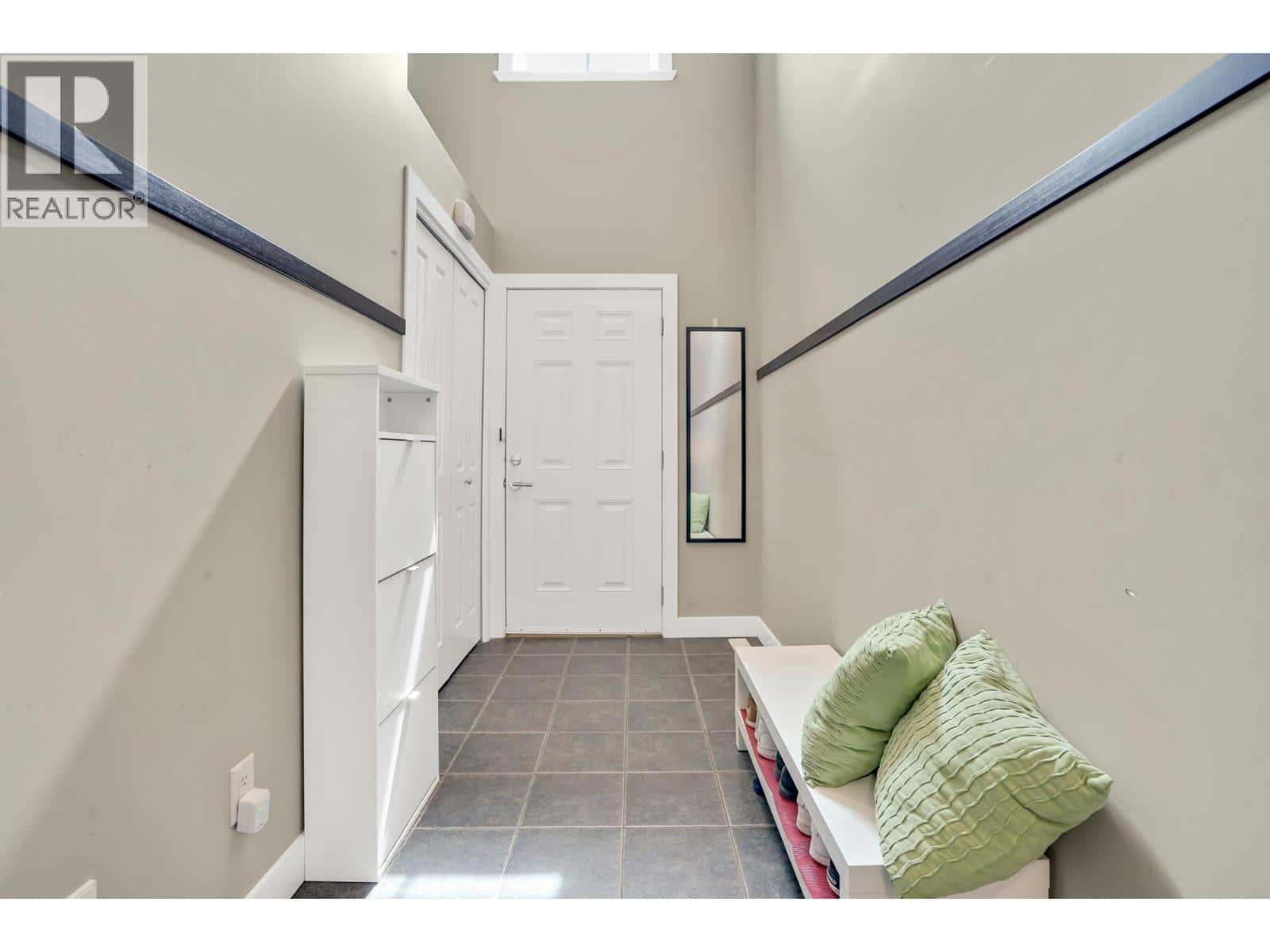 59 11252 COTTONWOOD DRIVE — Maple Ridge, British Columbia - Photo 5 of 31