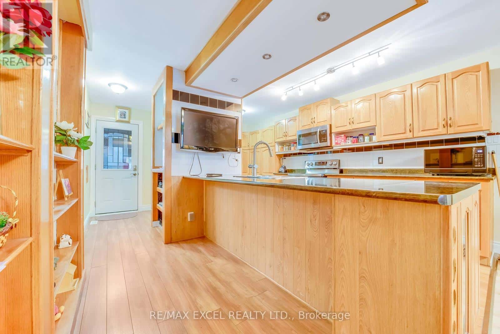 47 JACOB FISHER DRIVE — Toronto (Malvern), Ontario - Photo 2 of 30