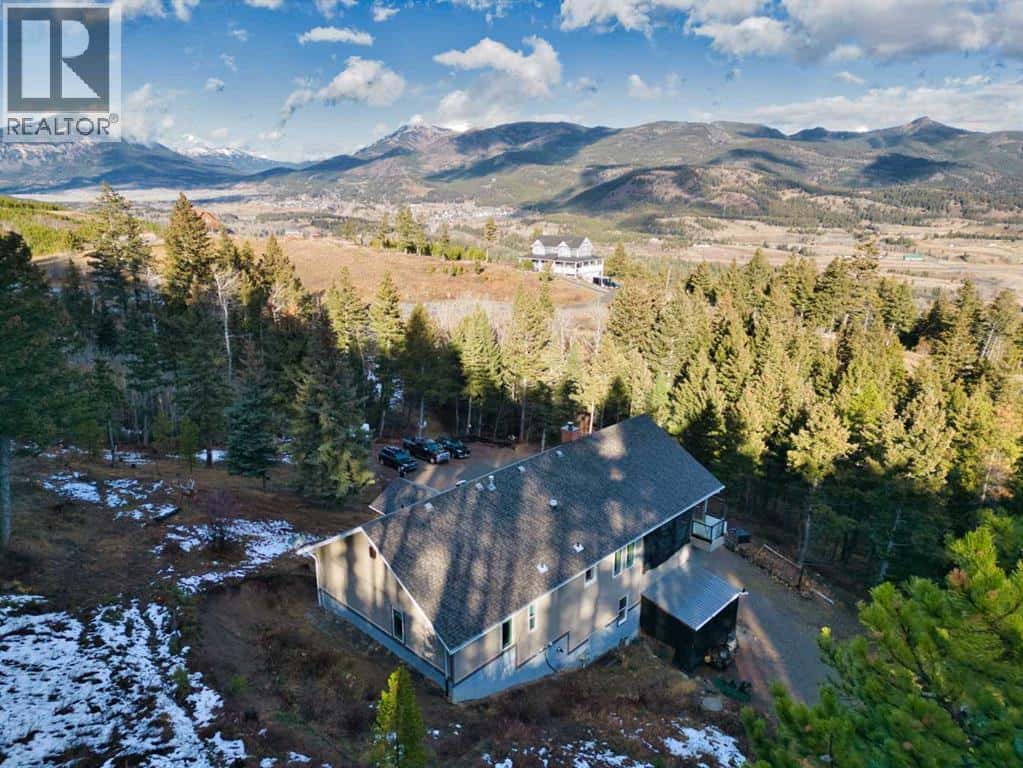 109 Adanac Rise — Hillcrest, Alberta - Photo 2 of 42